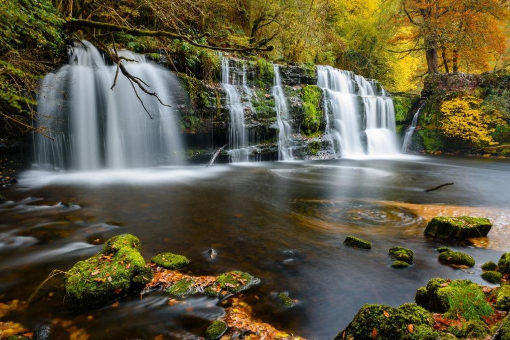 Dare Valley Cottage Ex Miners Cottage Near Zip World Pen Y Fan Waterfalls Aberdare Exteriör bild